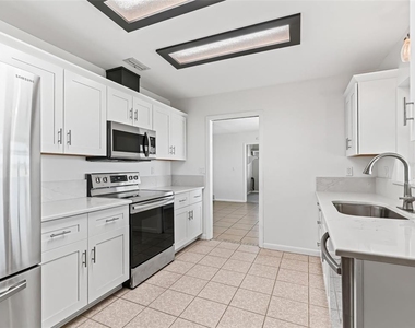 1000 Nw 150th Avenue - Photo Thumbnail 38