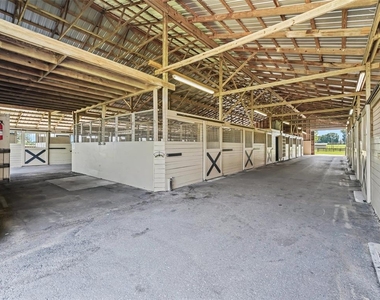 1000 Nw 150th Avenue - Photo Thumbnail 10