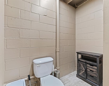 1000 Nw 150th Avenue - Photo Thumbnail 8