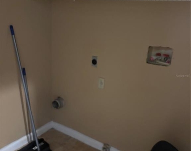 7667 Havenford Court - Photo Thumbnail 12