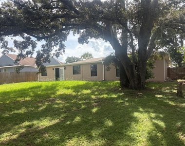 7667 Havenford Court - Photo Thumbnail 13