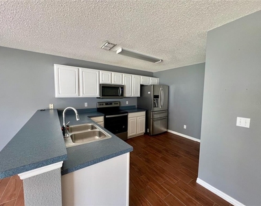 13108 Lexington Summit Street - Photo Thumbnail 12