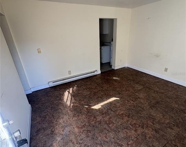 455 Pursley Street - Photo Thumbnail 1