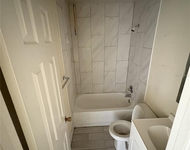 455 Pursley Street - Photo Thumbnail 3
