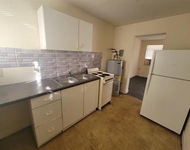 455 Pursley Street - Photo Thumbnail 1