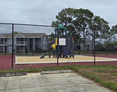 3814 Bay Club Circle - Photo Thumbnail 26