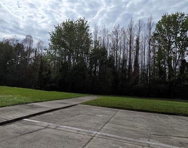 3814 Bay Club Circle - Photo Thumbnail 3