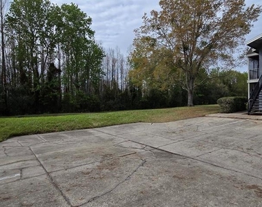 3814 Bay Club Circle - Photo Thumbnail 2
