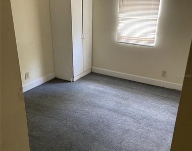 455 Pursley Street - Photo Thumbnail 7