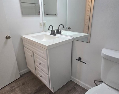 3831 Nautical Way - Photo Thumbnail 25