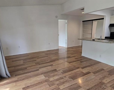 3831 Nautical Way - Photo Thumbnail 6