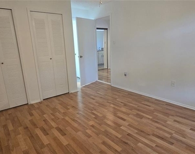 3831 Nautical Way - Photo Thumbnail 14