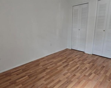 3831 Nautical Way - Photo Thumbnail 15