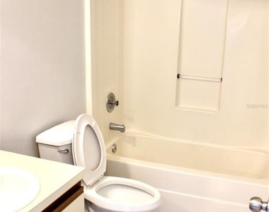 2321 Trinidad Court - Photo Thumbnail 8