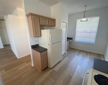 414 Ryans Ridge Avenue - Photo Thumbnail 5