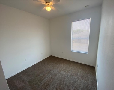 414 Ryans Ridge Avenue - Photo Thumbnail 10