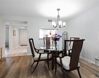 6505 Stone River Road - Photo Thumbnail 10