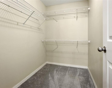 5700 Bentgrass Drive - Photo Thumbnail 19