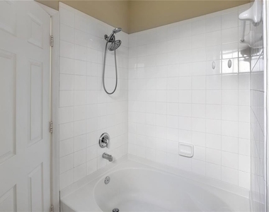 5700 Bentgrass Drive - Photo Thumbnail 18