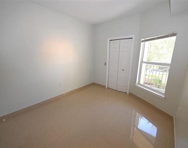 5110 Northridge Road - Photo Thumbnail 17