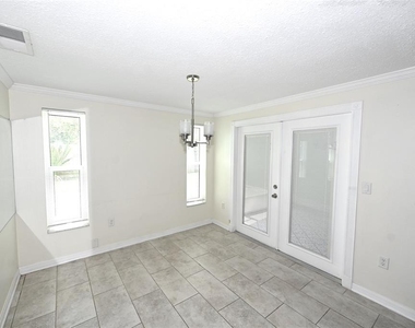 1922 Marcia Street - Photo Thumbnail 12