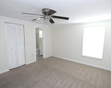 1922 Marcia Street - Photo Thumbnail 16