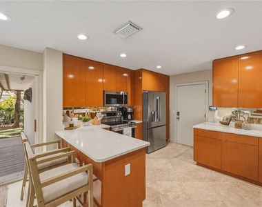 106 49th Street - Photo Thumbnail 17