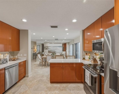 106 49th Street - Photo Thumbnail 18