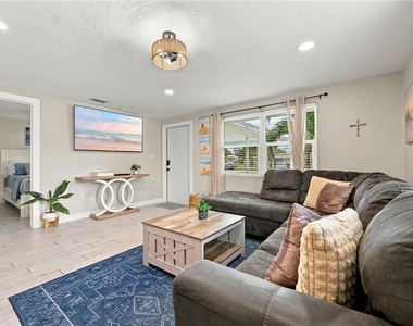 1004 67th Avenue W - Photo Thumbnail 58