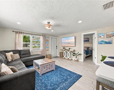 1004 67th Avenue W - Photo Thumbnail 68