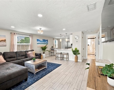 1004 67th Avenue W - Photo Thumbnail 33