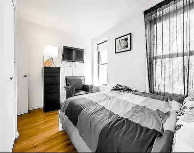 18 King Street - Photo Thumbnail 3