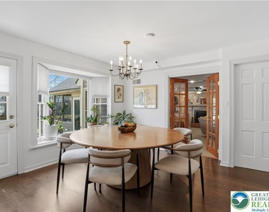 1551 Duxbury Court - Photo Thumbnail 2