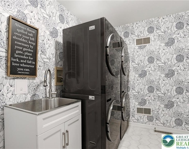 1551 Duxbury Court - Photo Thumbnail 4