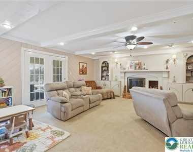 1551 Duxbury Court - Photo Thumbnail 13