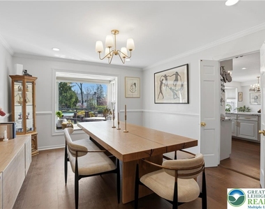 1551 Duxbury Court - Photo Thumbnail 8