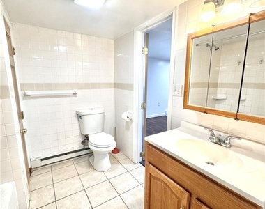 1540 Liberty Street - Photo Thumbnail 6