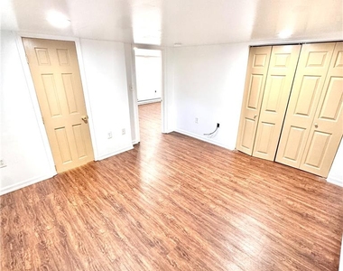 1540 Liberty Street - Photo Thumbnail 8