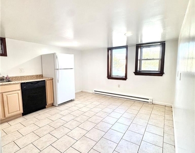 1540 Liberty Street - Photo Thumbnail 9
