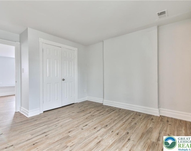 39 N 11th Street - Photo Thumbnail 16
