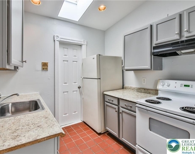 39 N 11th Street - Photo Thumbnail 9
