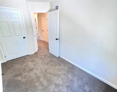 789 Mohawk Street - Photo Thumbnail 20
