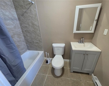 1135 E 4th Street - Photo Thumbnail 2