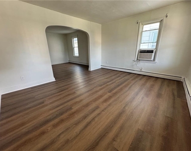 1619 Main Street - Photo Thumbnail 1