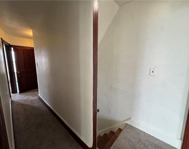 1619 Main Street - Photo Thumbnail 18