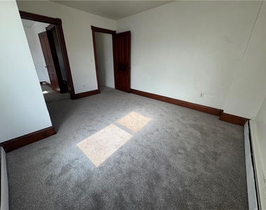 1619 Main Street - Photo Thumbnail 15