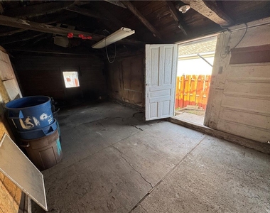 1619 Main Street - Photo Thumbnail 32