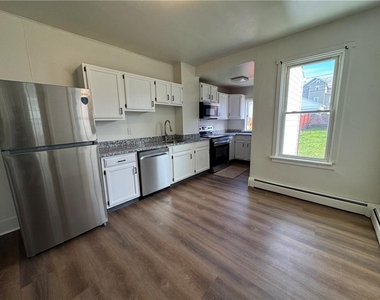 1619 Main Street - Photo Thumbnail 5