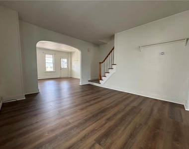 1619 Main Street - Photo Thumbnail 4