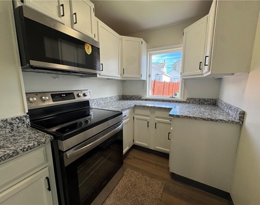 1619 Main Street - Photo Thumbnail 8